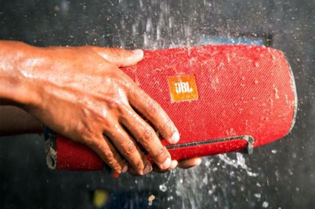 JBL Xtreme Speaker Tahan...