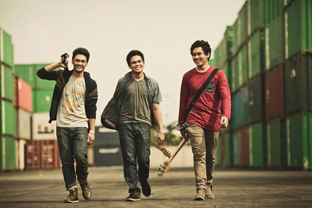The Overtunes Tak Kompak...