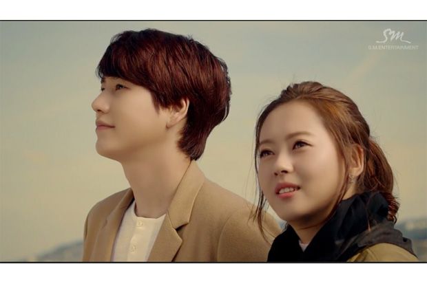 Kyuhyun Suju & Go Ara...