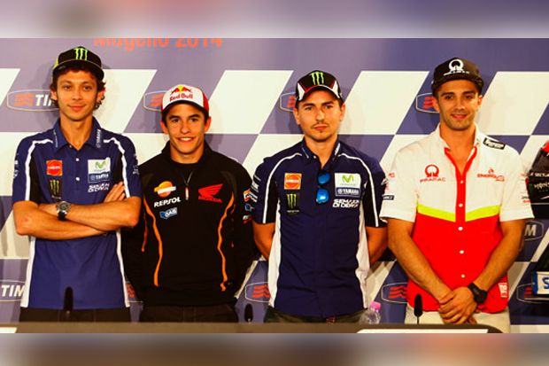 Rossi Pimpin Aksi Protes...