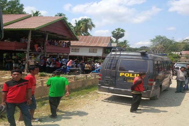Warga Padati Lokasi...