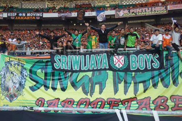 1.000 Suporter Laskar...