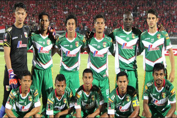 Arema Musuh Agresif,...