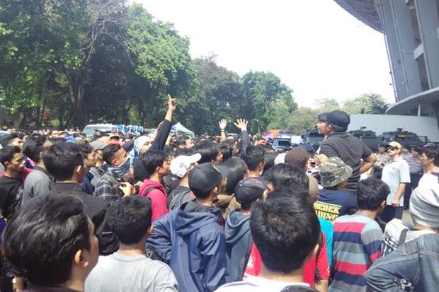 Ratusan Bobotoh Sudah...