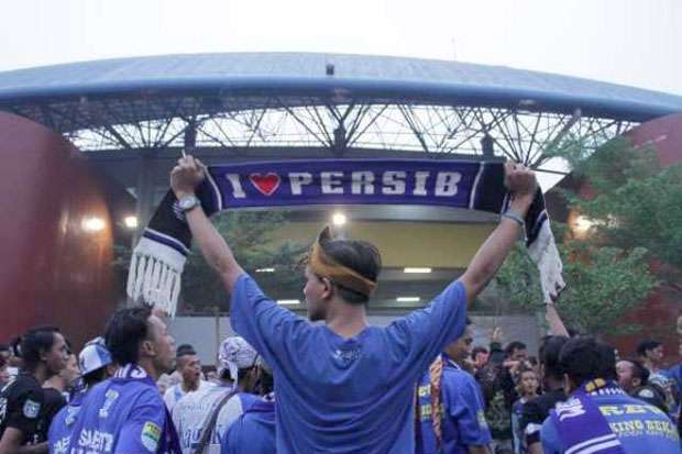 Umuh Peringatkan Bobotoh...
