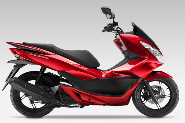 Honda PCX Masih Menjadi...