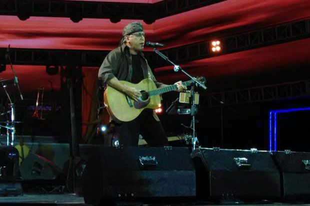 Iwan Fals Getarkan Panggung...