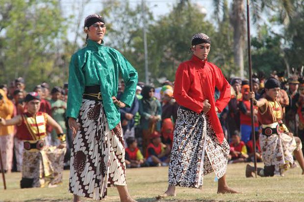 Warga Mogok Makan, Angkasa...