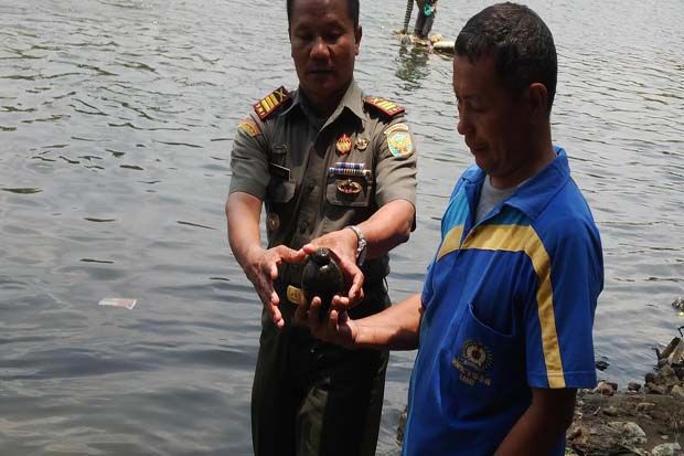 Pencari Rongsokan Temukan...