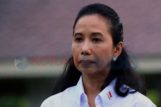 Menteri Rini Janji Akan...