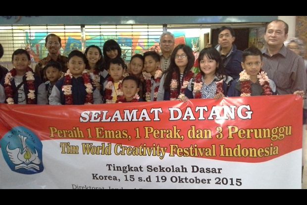 Siswa SD Indonesia Berjaya...