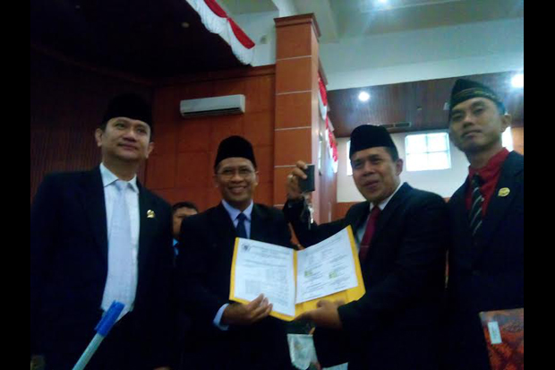 Maju di Pilkada Depok,...