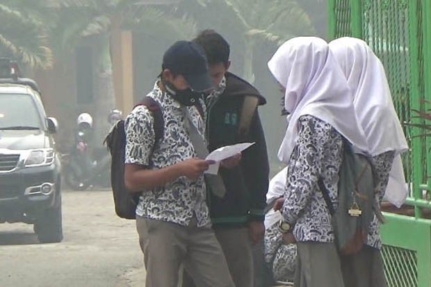Kabut Asap Menggila,...