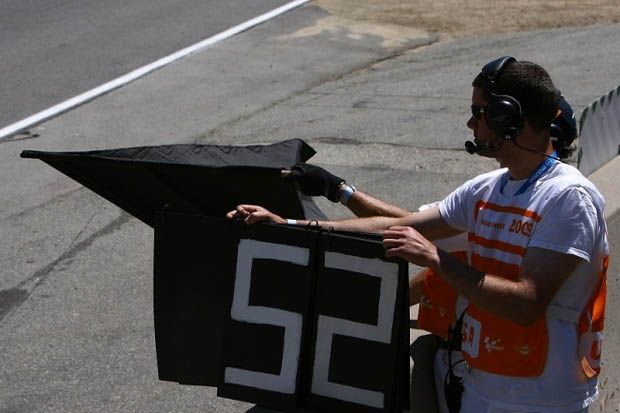 Alasan Race Direction...