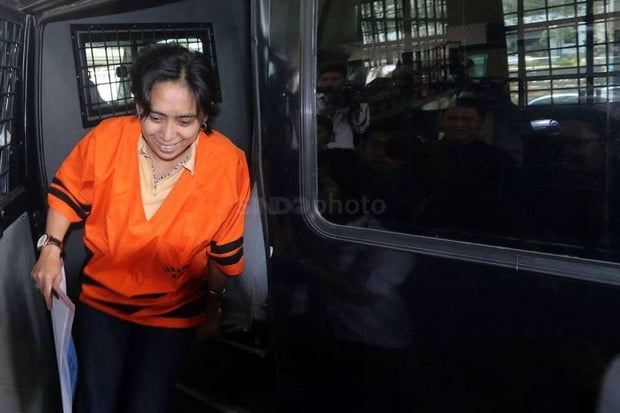 KPK Periksa Sespri Dewie...
