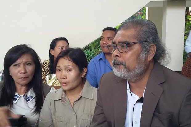 Arist Merdeka Balik...