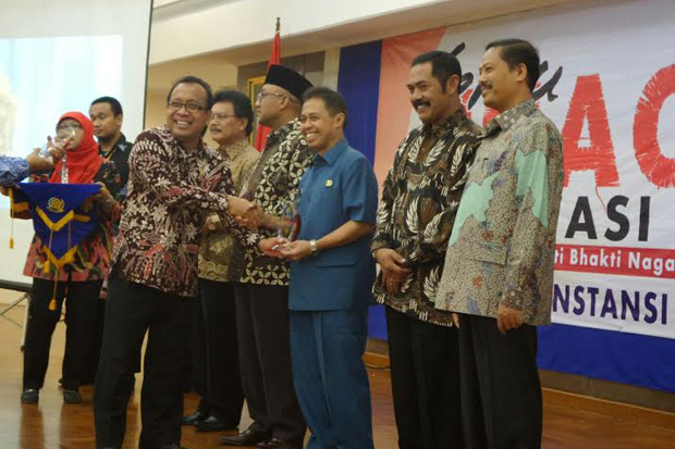 Nur Mahmudi Didaulat...