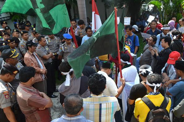 Demo HMI di Makassar...