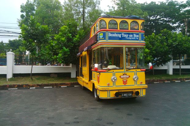 Polisi Amankan Bus Tingkat...
