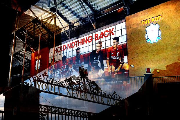Anfield Dievakuasi karena...