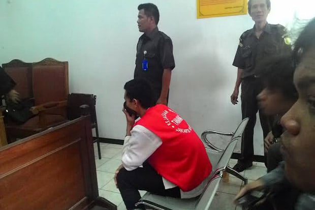 Dituntut 18 Tahun, Pembunuh...