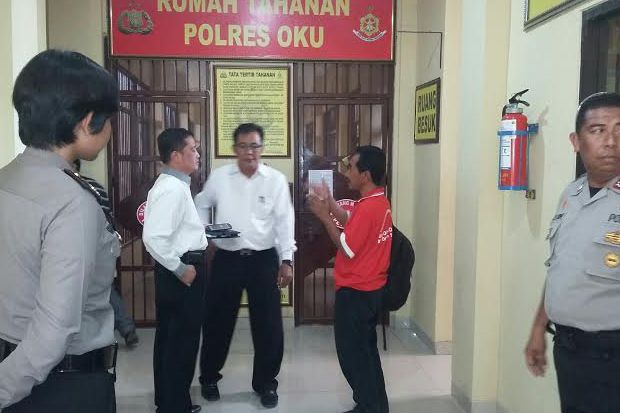 Kejar Tahanan Kabur,...
