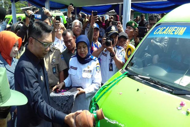 Kang Emil Resmikan Trayek...
