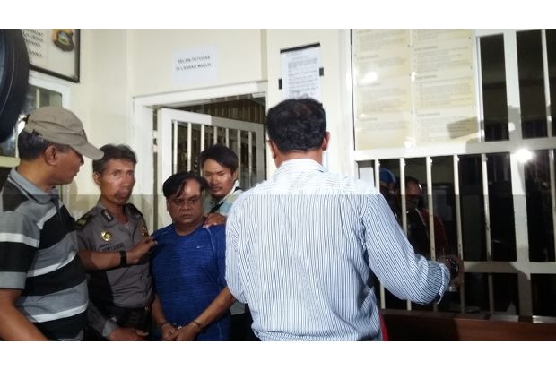 Buronan Asal India Diterbangkan...