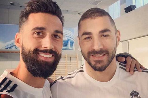 Benzema Didukung Rival...