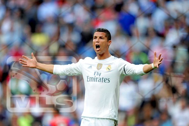 Batal Pensiun di Madrid,...
