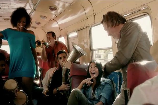 Anggun Rilis Video Klip...
