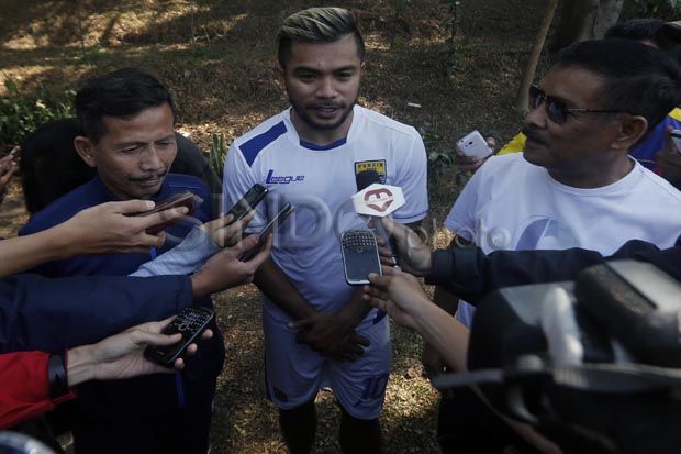 Persib Sesalkan Manajemen...