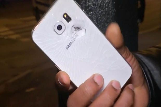 Smartphone Selamatkan...