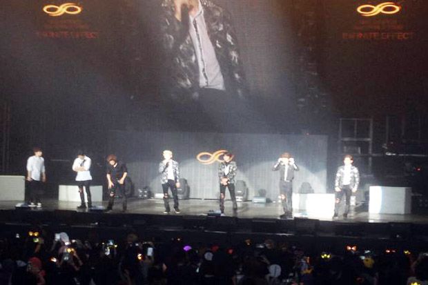 INFINITE Tutup Konser...