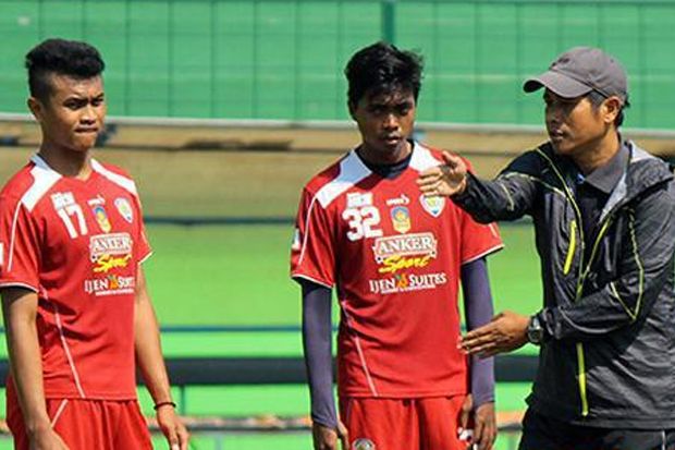 Turunkan Pemain Belia,...