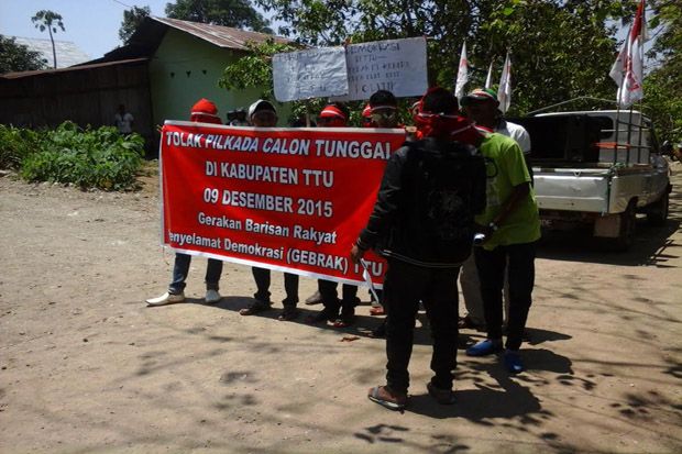 Mahasiwa TTU Demo Tolak...