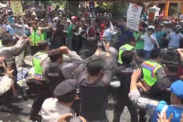 Demo Buruh di Jombang...