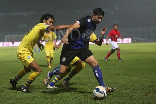 Arema Tantang Legiun...