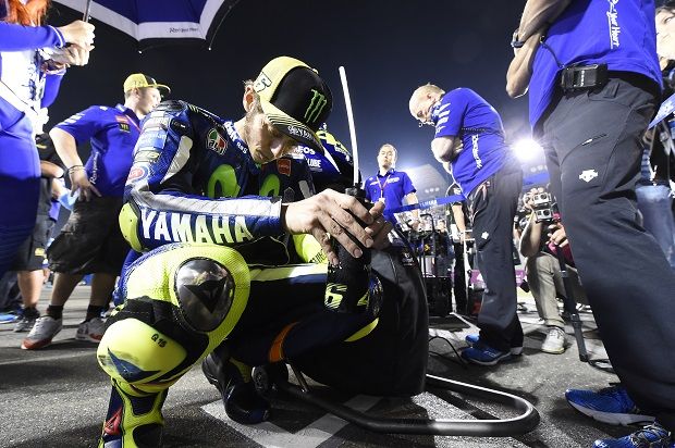Rossi Penasaran Bercinta...