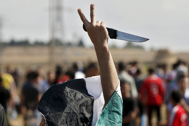 Pria Palestina Tusuk...