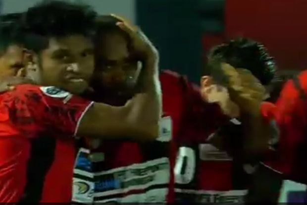 Lancine Kone Bawa Persipura...