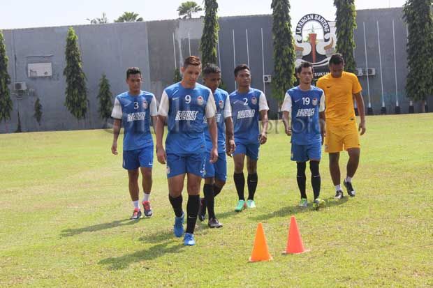 Escobar Bikin PSM Makassar...