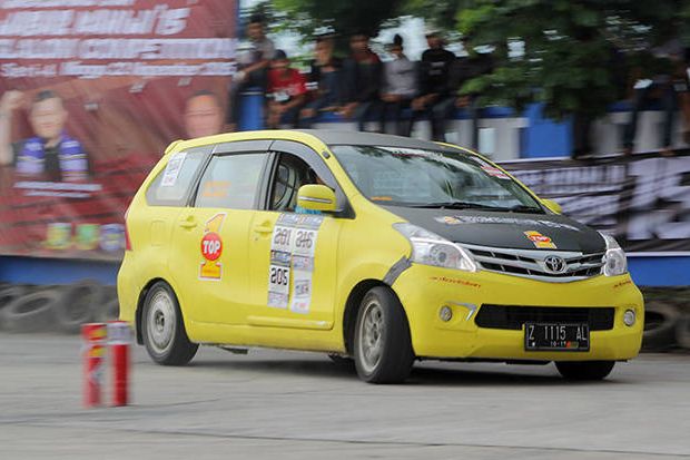 Oli TOP 1 Dukung Kejuaraan...