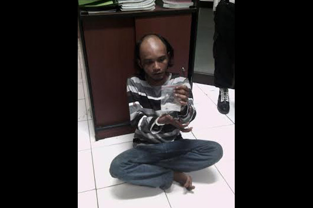 Ditangkap, Bandar Simpan...