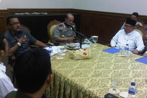 Masyarakat Tangerang...