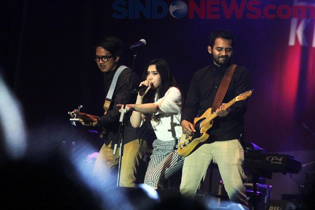 Isyana Sarasvati Geber...
