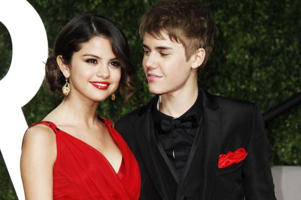 Justin Bieber dengan...