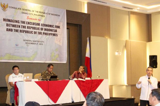 KJRI Davao Gelar Seminar...