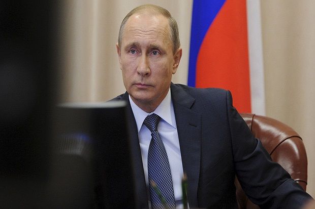 Kremlin Marah, Putin...