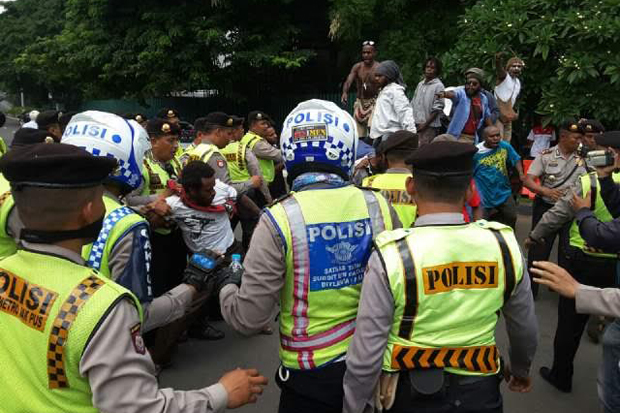 Demo Mahasiswa Papua...